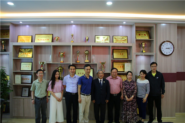 2017051606533610.jpg 赵晓生先生来永利官网开展交流活动
