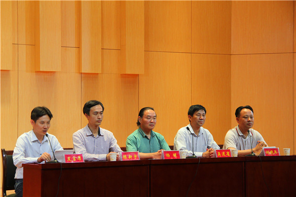 永利官网隆重召开2016级开学典礼暨新生入学教育启动仪式